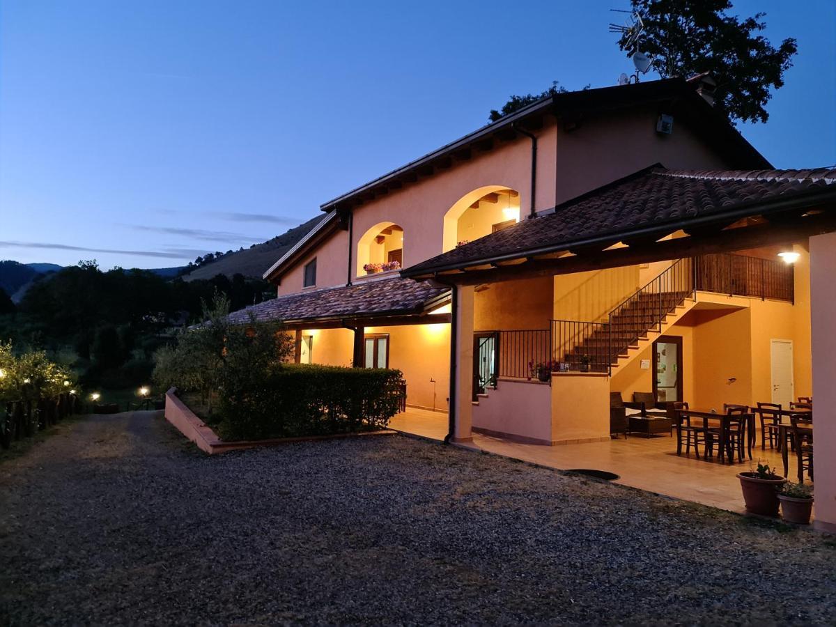 Agriturismo L'Ulivo Padula Exterior photo